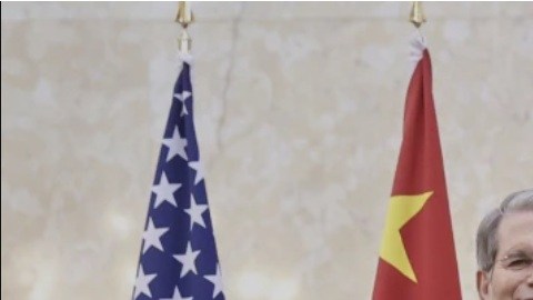 El viceprimer ministro chino, He Lifeng y el secretario del Tesoro de EE.UU., Scott Bessent, sostuvieron una reunión para restablecer el comercio entre ambos países.