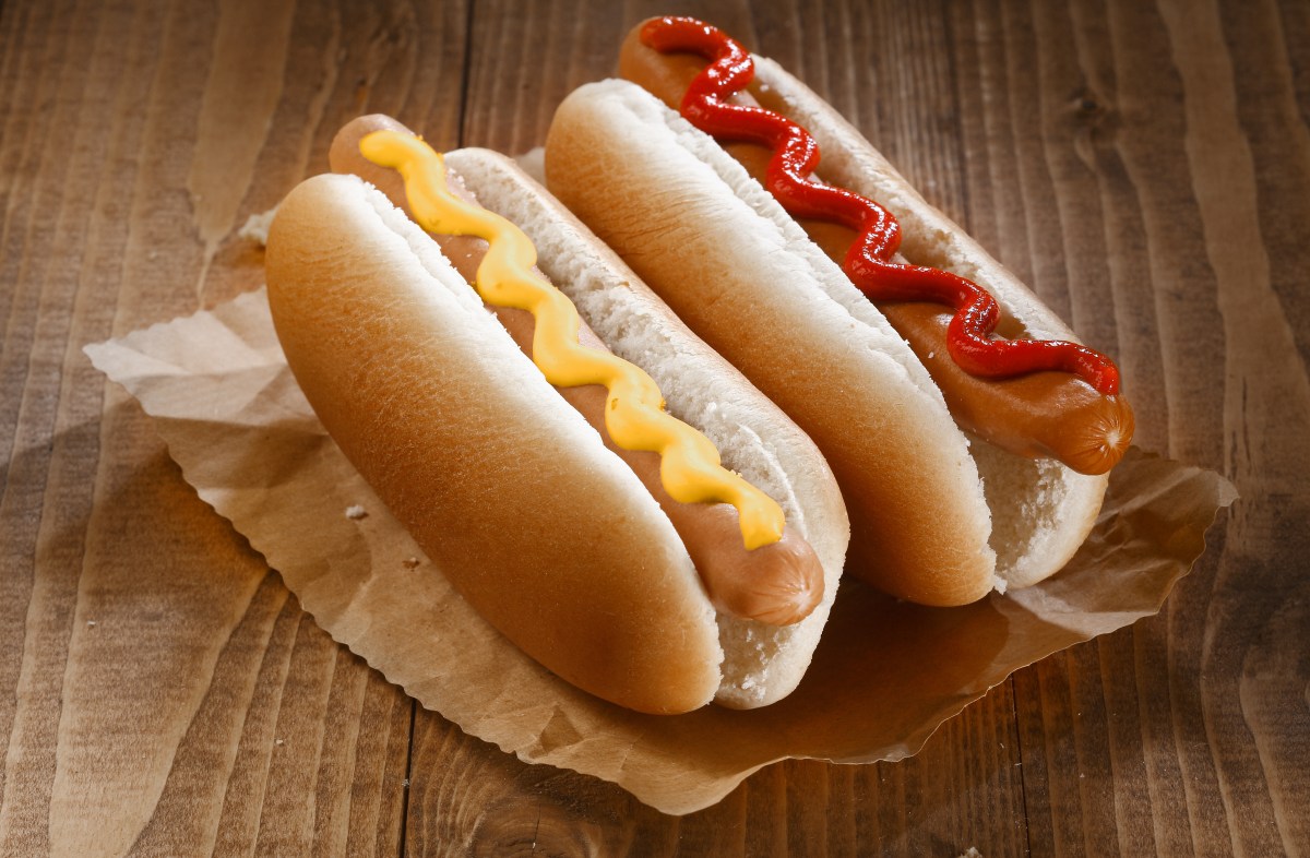 Wienerschnitzel se asocia con Walmart: Hot dogs al alcance de tu carrito de compras