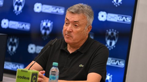 Domènec Torrent apuesta por el éxito de Rayados en el Mundial.