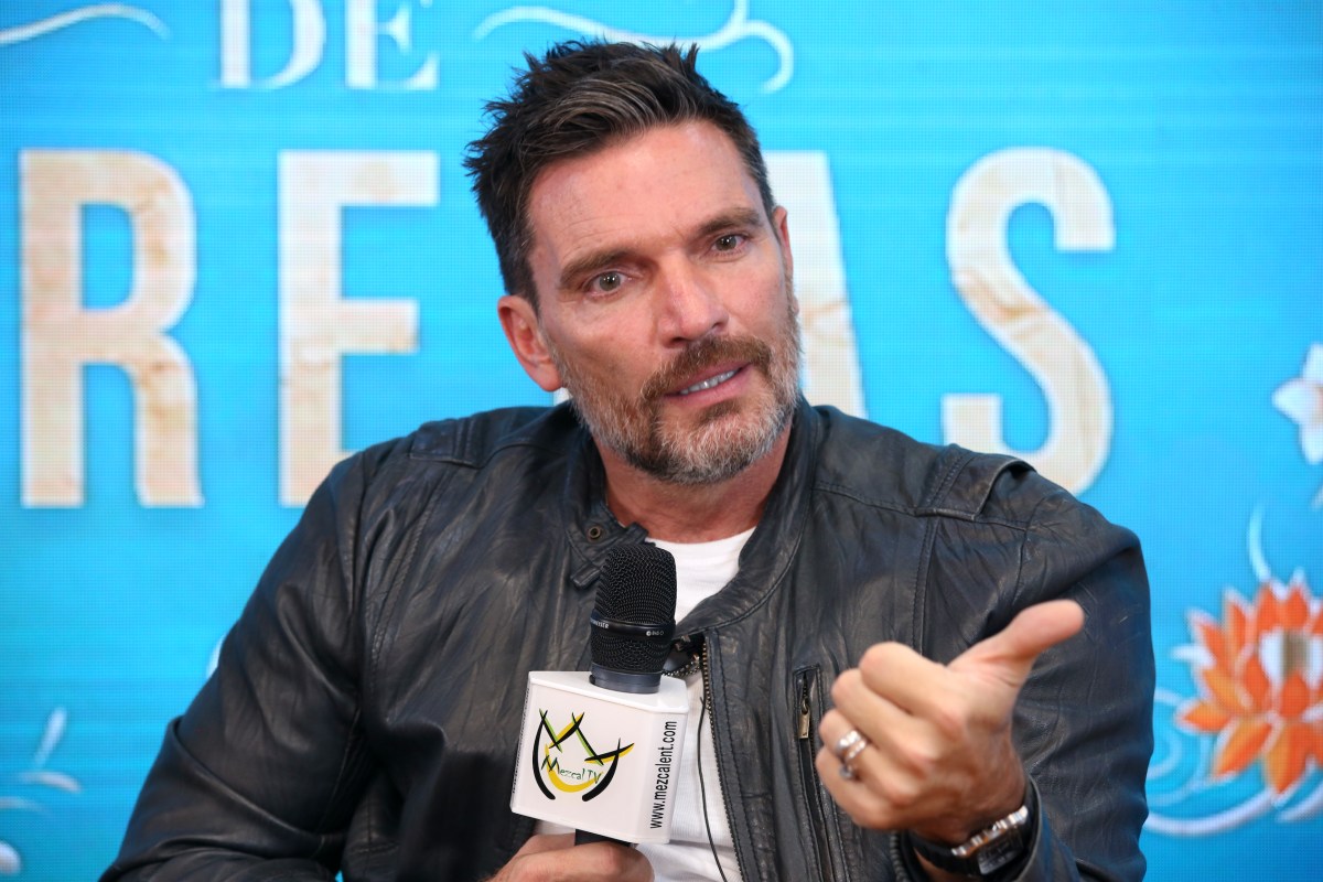 Poncho de Nigris dice que Julián Gil podría ser "bisexual"