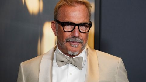 Kevin Costner no piensa en el retiro de la actuación.