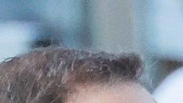 Kim Kardashian lució un vestido Versace y Khloé Kardashian vistió de Tamara Ralph.