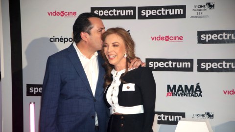 Eduardo Salazar y Laura Flores.