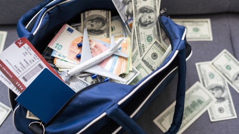 Dinero aeropuerto