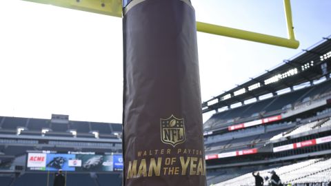 Poste de la portería antes de un partido de fútbol americano de la NFL.