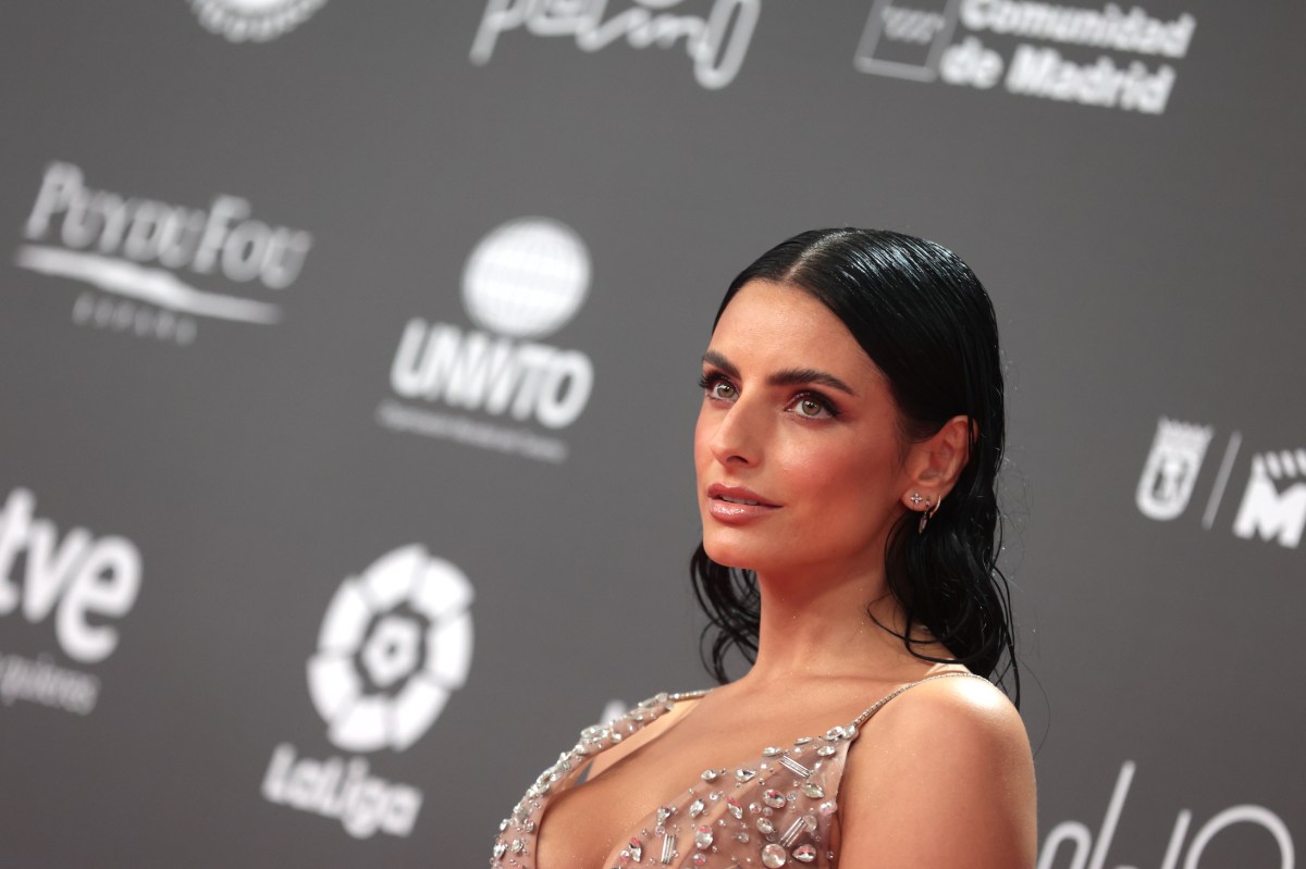Aislinn Derbez confiera que creció entre gritos y tensiones por el conflicto entre sus padres