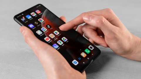 Eliminar o inhabilitar las aplicaciones predeterminadas en Android puede ayudarte a mejorar el rendimiento del dispositivo.
