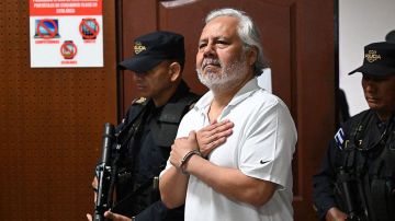 Enrique Anaya, crítico del gobierno de Bukele fue arrestado y acusado de lavado de dinero.