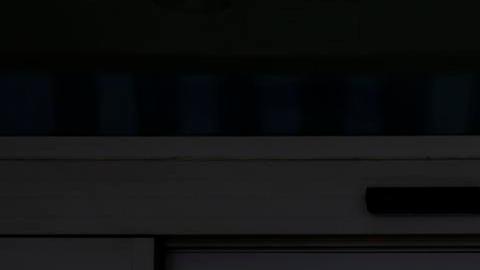 Oficiales de la Guardia Nacional y de Aduanas y Protección Fronteriza (CBP) se encuentran frente al Edificio Federal Edward R. Roybal en Los Ángeles, California, EE. UU., el 10 de junio de 2025.