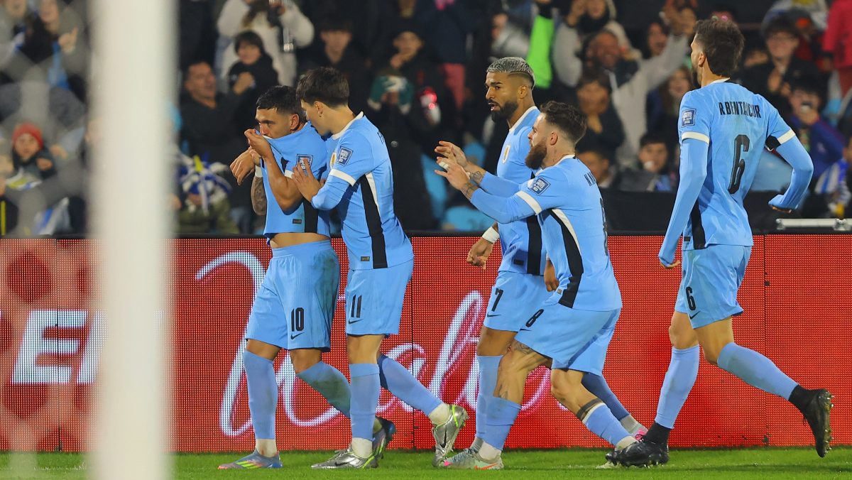 Uruguay quedó a un punto del Mundial tras superar a Venezuela en Montevideo