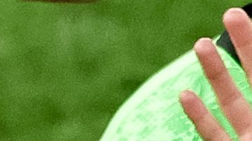 Cristiano Ronaldo saluda al público luego de ganar la UEFA Nations League con Portugal.