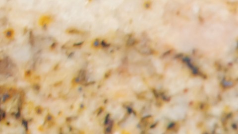 La empresa FreshRealm distribuyó el producto empaques de fettuccine Alfredo de pollo a tiendas Kroger y Walmart de todo el país.