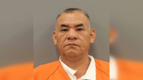Foto policial de Santos Hernández Cornejo, el hombre acusado de asesinar a su novia en Texas.