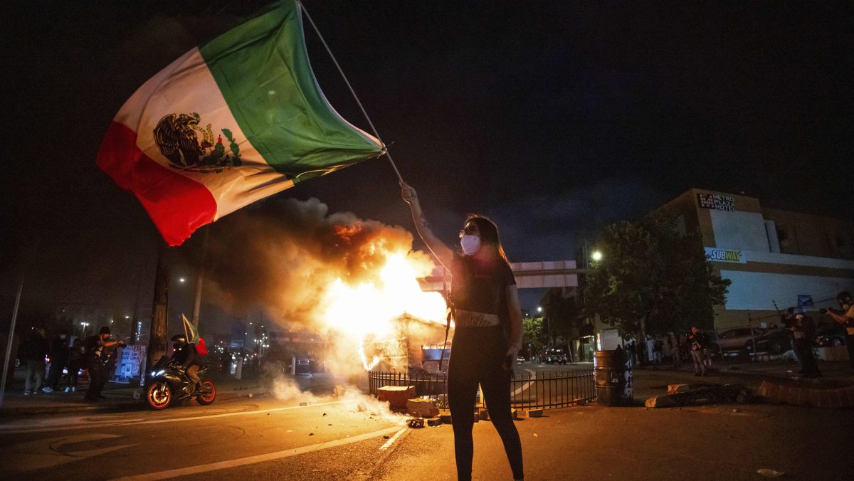 David Faitelson describe redadas como “cacería humana” y señala riesgos para migrantes en partidos de México en EEUU