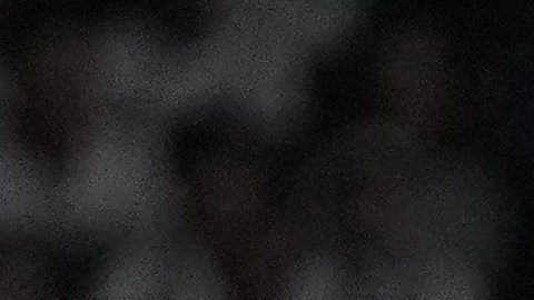 Joan García despeja un balón en un partido entre el Real Madrid y el Espanyol.