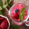 Los frutos rojos son ricos en vitamina C, que estimulan la producción natural del colágeno.