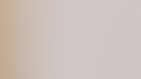 El tarro principal tiene una capacidad de 68 onzas, ideal para preparar bebidas o comidas para entre 7 y 8 personas en una sola ronda