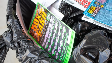 raspadito-boleto-basura-80-mil-dolares-junio-2025