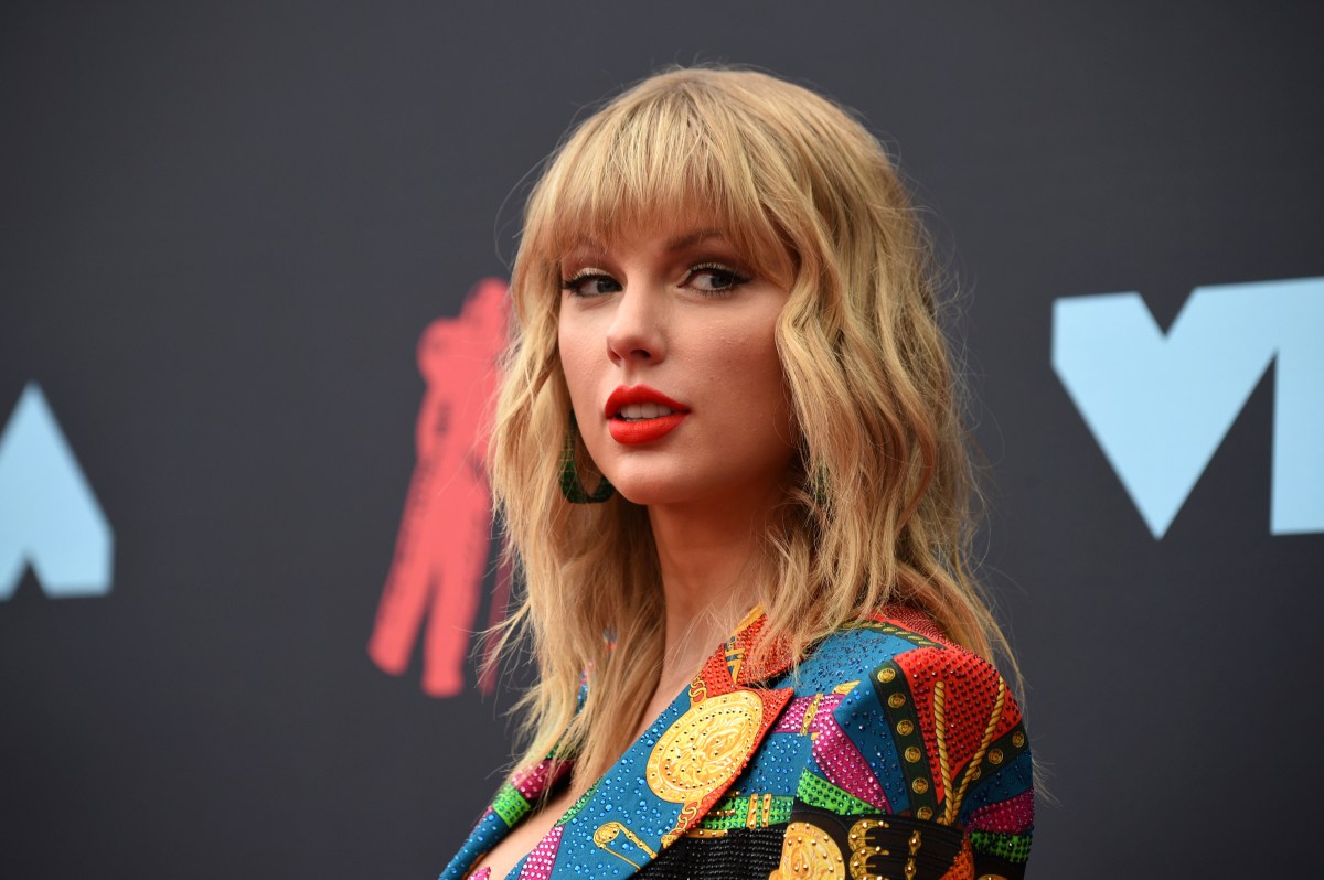 Taylor Swift obtiene orden de protección contra acosador que afirma es la madre de su hijo