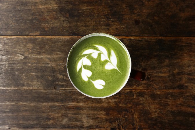 El té verde está lleno de antioxidantes que combaten el daño celular.