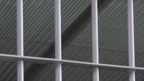 "Suman más de 87,100 las detenciones de supuestos pandilleros y supuestas personas ligadas bandas", detalló la ONG.