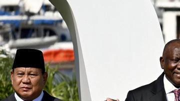 Brasil, Rusia, India, China y Sudáfrica, además se han unido Egipto, Etiopía, Irán, Emiratos Árabes Unidos e Indonesia.