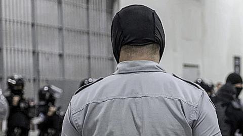 El venezonalno afirma que sufrió de golpes y ataques por parte de la policía dentro de la cárcel.