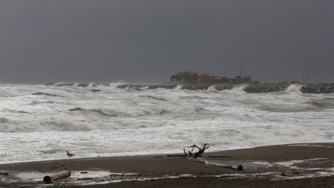 Terremoto que sacudió la península rusa de Kamchatka porovocará tsunamis en la costa del pacífico.