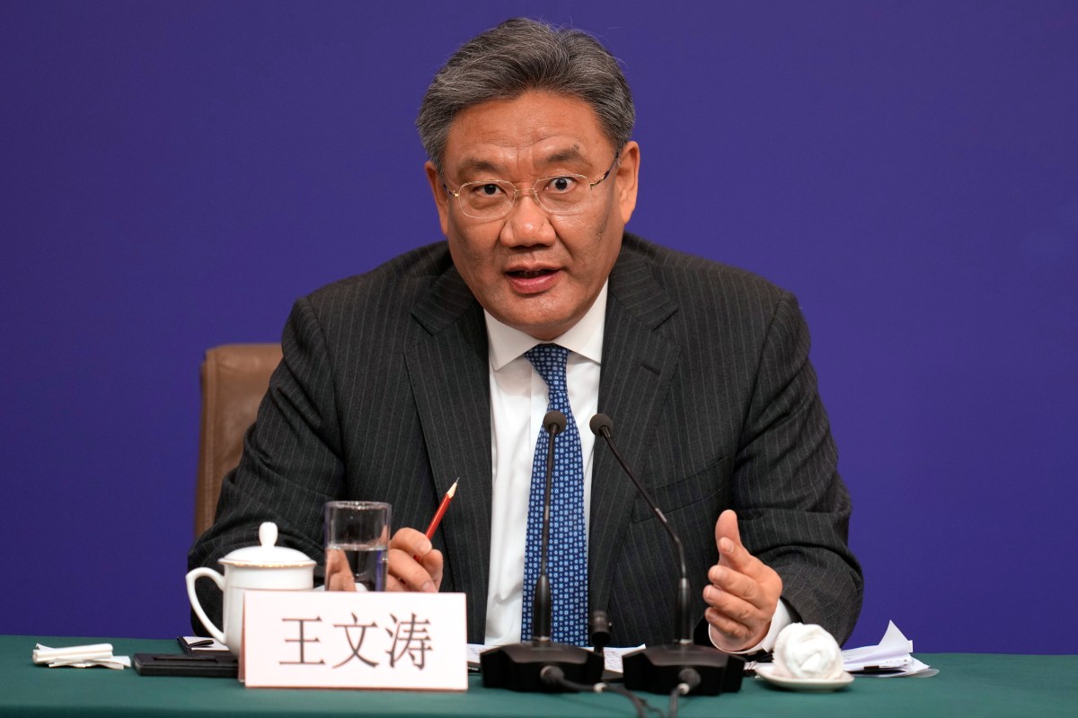 EE.UU. impone aranceles del 53,6 % a China, "los más altos del mundo", dijo ministro de Comercio