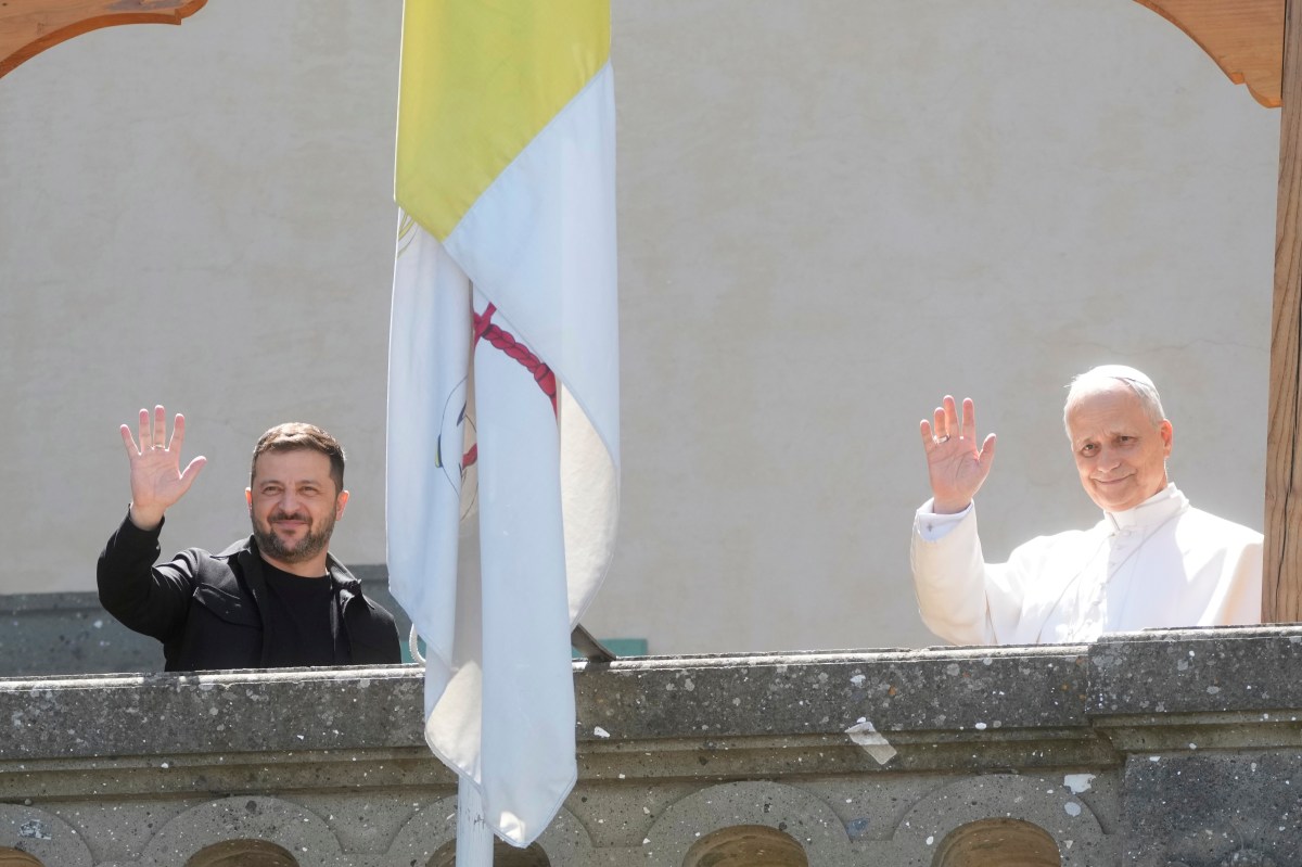 El Papa León XIV recibió al presidente Zelenski en su residencia en Castel Gandolfo