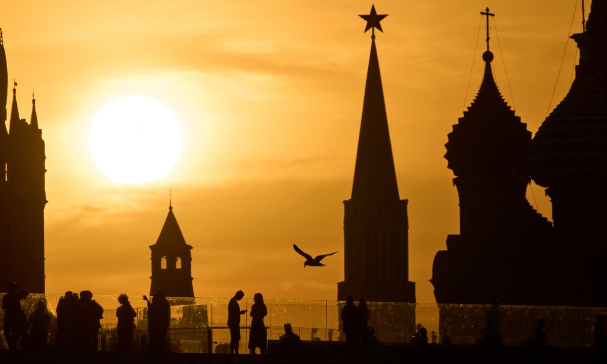 ¿Qué hay detrás de la “visa antiwoke” que ofrece Rusia?