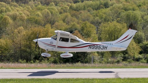 La avioneta se estrelló siete minutos después.