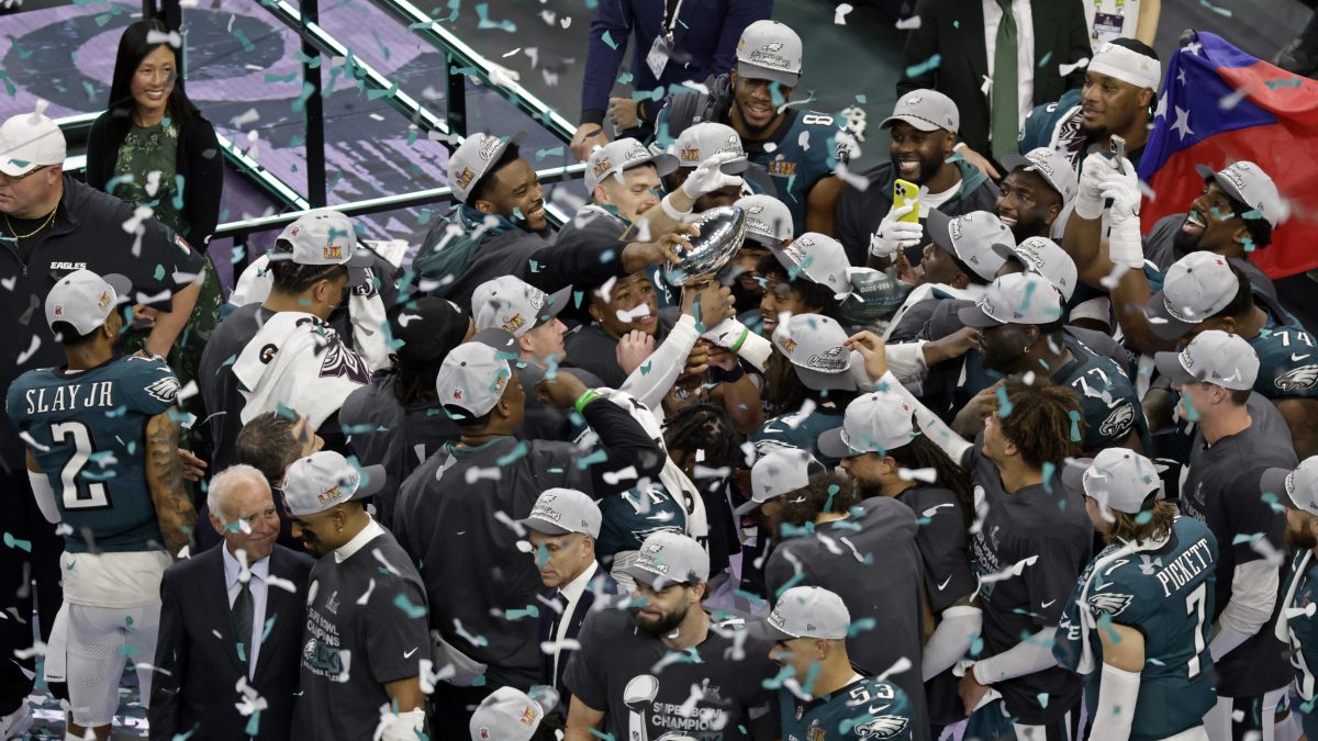 NFL sanciona a más de 100 jugadores por vender con sobreprecio boletos al Super Bowl
