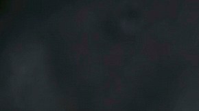 El presidente Donald Trump y el director ejecutivo de Tesla, Elon Musk, conversan con periodistas cerca de vehículos Tesla en el Jardín Sur de la Casa Blanca el martes 11 de marzo de 2025, en Washington.