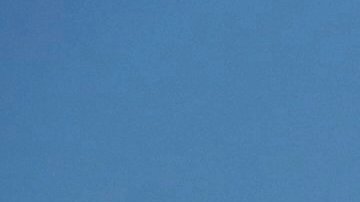 El piloto recibió cargos relacionados con material de abuso sexual infantil.