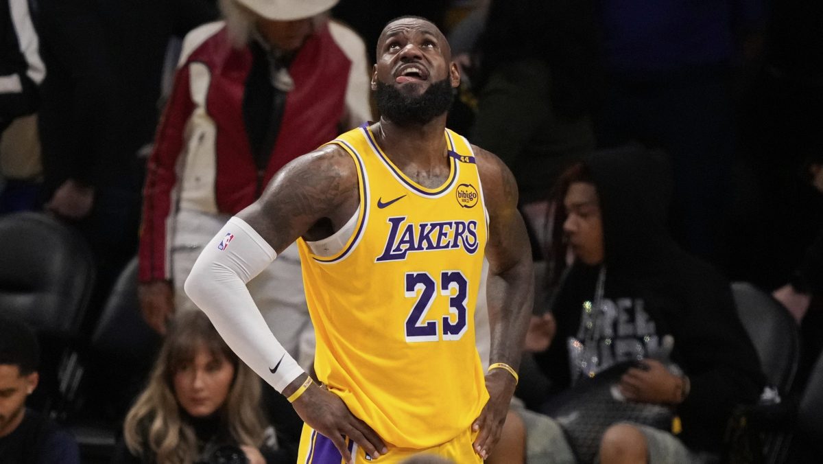 Lakers no renovarán contrato de LeBron James, según reportes