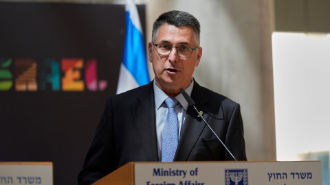 Un total de 50 personas siguen raptadas por Hamás.