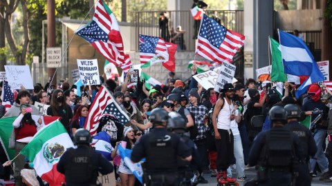 se registraron algunos actos violentos durante cuatro días, que fueron usados por Trump para enviar a cerca de 5,000 militares a proteger edificios federales.