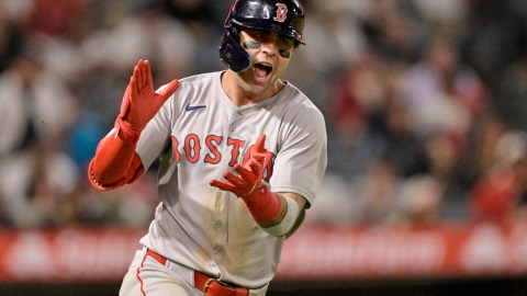 Marcelo Mayer ya figura con los Red Sox como uno de los mejores prospectos.