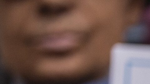 Adams se mantuvo al margen de las primarias e insiste en que Cuomo, solo dividirá más el voto en las elecciones generales.