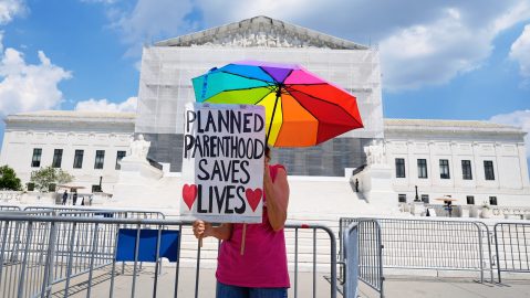 Muchos integrantes de Planned Parenthood se verán obligados a despedir a su personal y reducir los servicios.