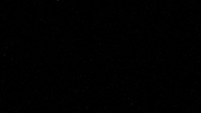 Canelo Álvarez durante una conferencia de prensa previa a su combate ante Terence Crawford.