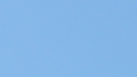 El presidente Donald Trump habla con la prensa antes de abordar el Air Force One, el jueves 3 de julio de 2025, en la Base Conjunta Andrews, Maryland.
