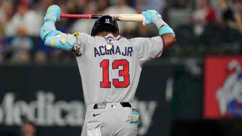 Ronald Acuña Jr. fue enviado a lista de lesionados.