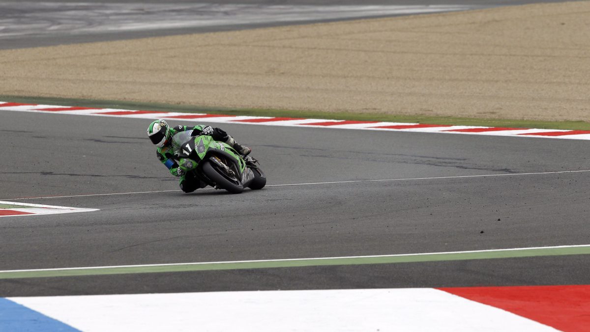 Murió piloto de motociclismo español Borja Gómez tras accidente en circuito de Magny-Cours