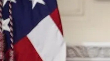 Donald Trump anunció aranceles secundarios a Rusia si no acuerda la paz con Ucrania.