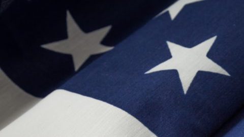 Estados como California, NY y Florida tienen programada la entrega de cheques de estímulos estatales.