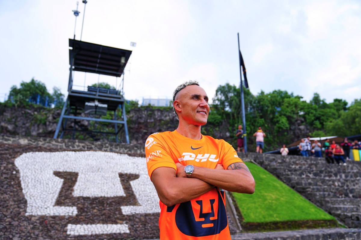 Keylor Navas ofrece su apoyo a Rodrigo Parra tras su llegada a Pumas de la UNAM