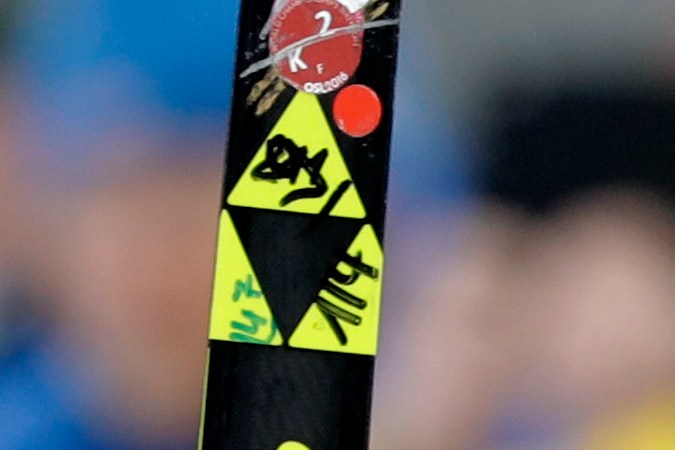 La alemana Laura Dahlmeier, segunda clasificada, abandona la meta tras la prueba de salida en grupo de 12,5 km femenina de la Copa Mundial de Biatlón en Ruhpolding, Alemania, el domingo 14 de enero de 2018. (Foto AP/Matthias Schrader)