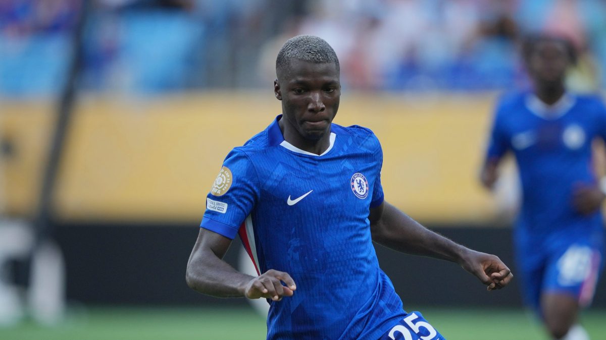 Parlamento de Ecuador otorgó el máximo reconocimiento a Moisés Caicedo por ganar el Mundial de Clubes